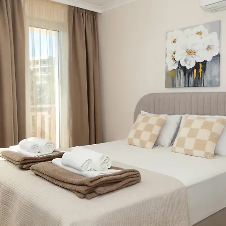 Modern Flat With Parking Spot - St Constantine & Helena By Flat Manаger Apartment *