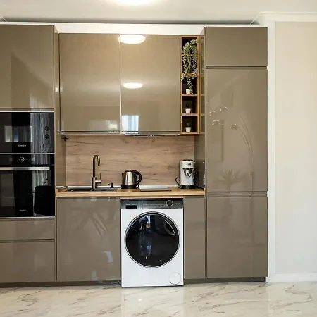 Modern Flat With Parking Spot - St Constantine & Helena By Flat Manаger Apartament *
