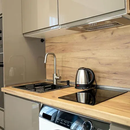 Modern Flat With Parking Spot - St Constantine & Helena By Flat Manаger * Warna