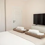 Modern Flat With Parking Spot - St Constantine & Helena By Flat Manаger Lägenhet
